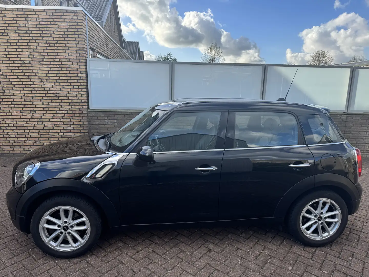 MINI Cooper S Countryman 1.6 LUXE & SPORTIEF Zwart - 2