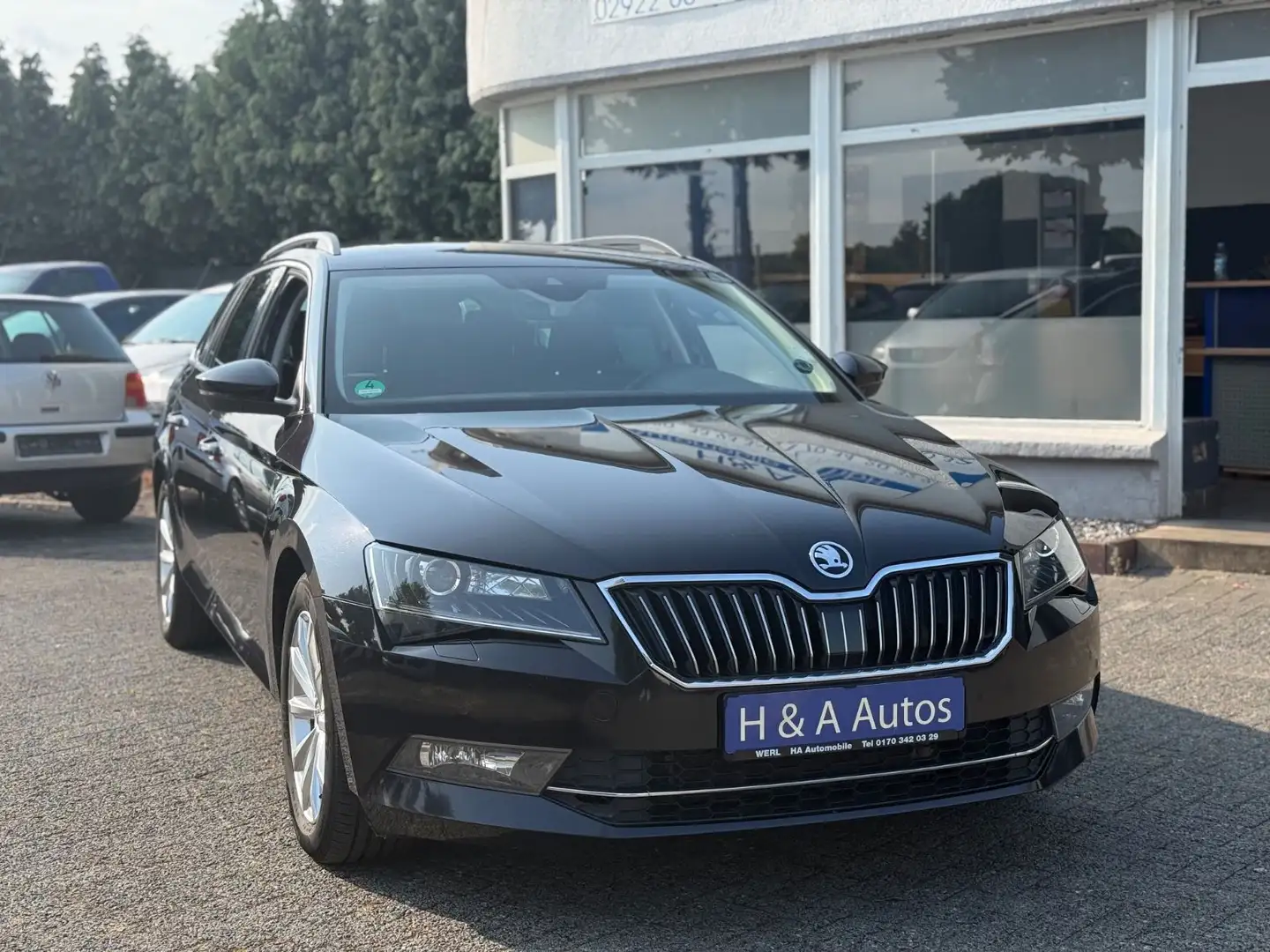 Skoda Superb Combi Ambition Schwarz - 2