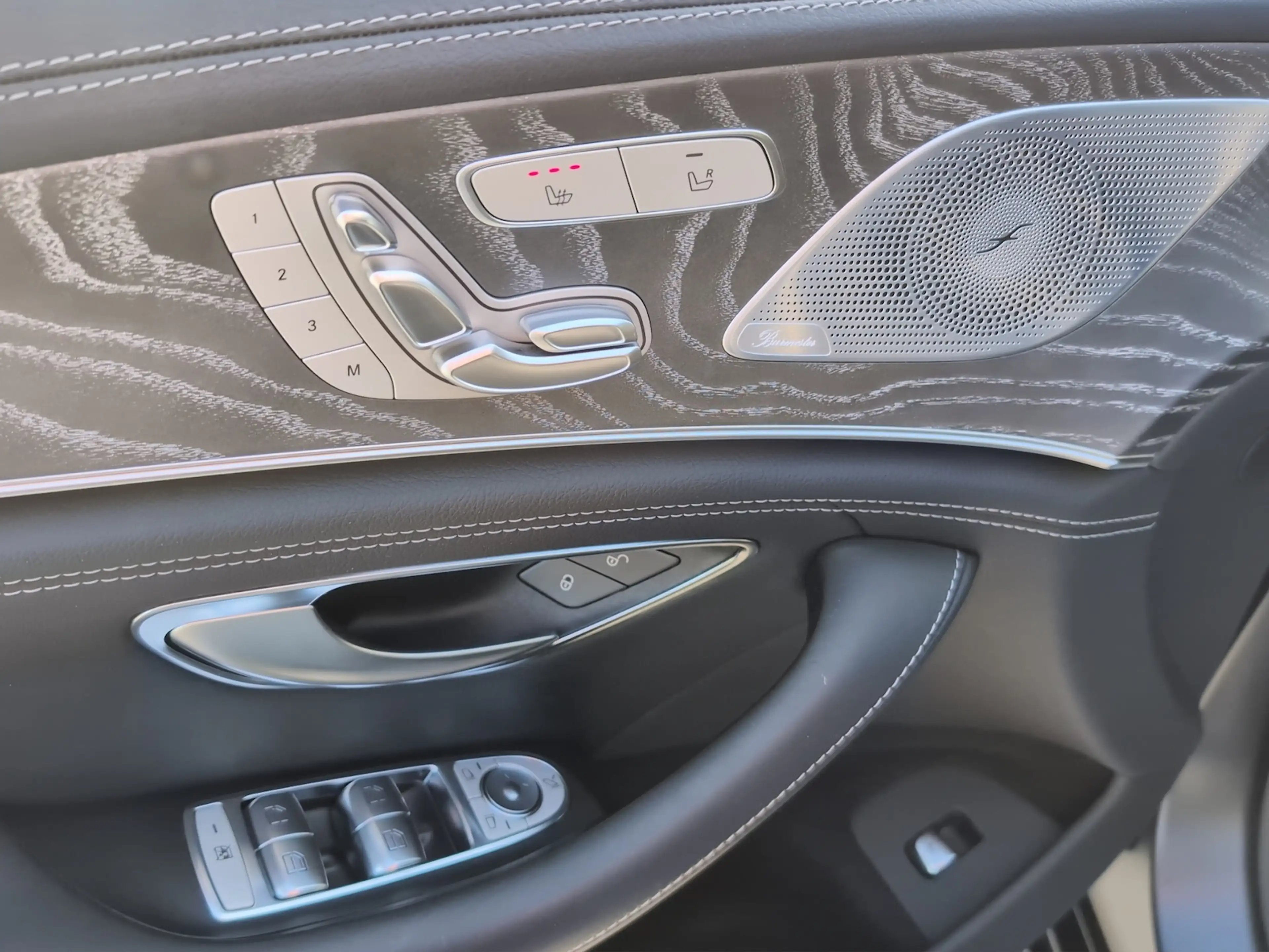 Mercedes-Benz AMG GT 43 *V8 Styling*Burmes*Pano*360°*AMG Perfo — photo 9