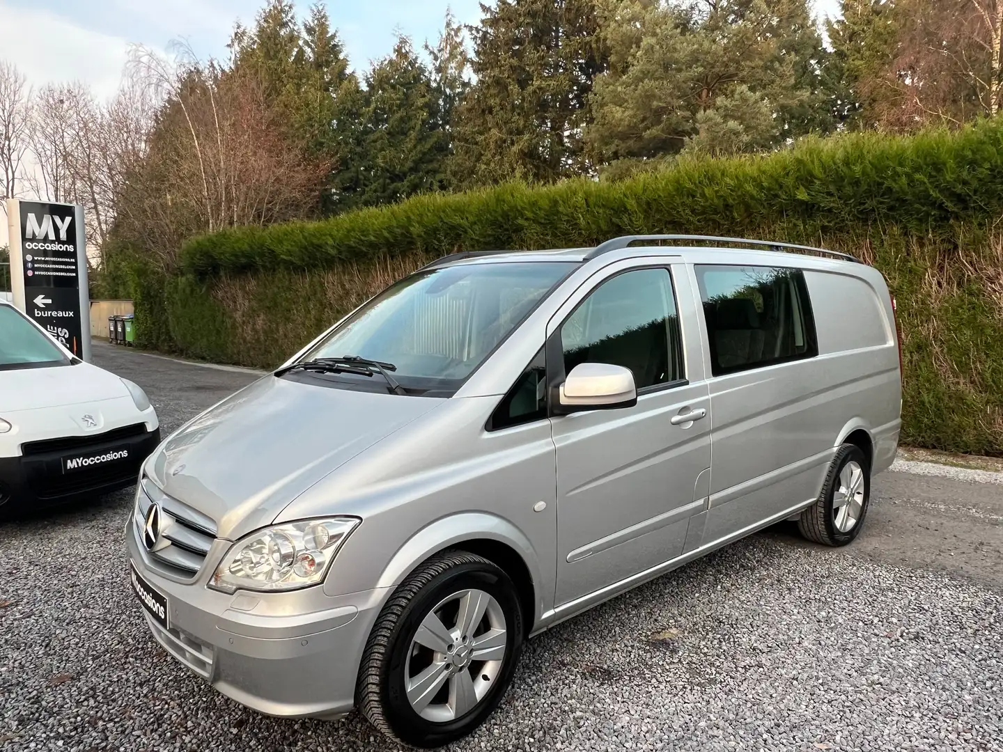 Mercedes-Benz Vito 116 CDI DOUBLE CABINE 5 PLACES - 163 CHEVAUX Gris - 1