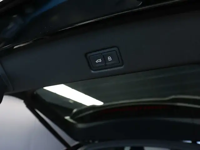 Audi Q5 view 7