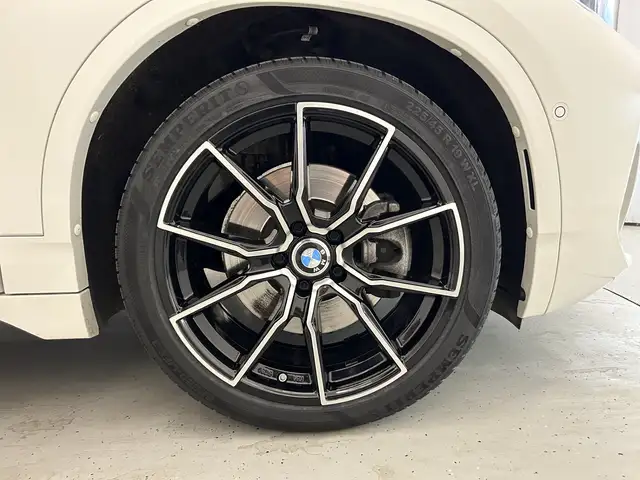BMW X2 view 17