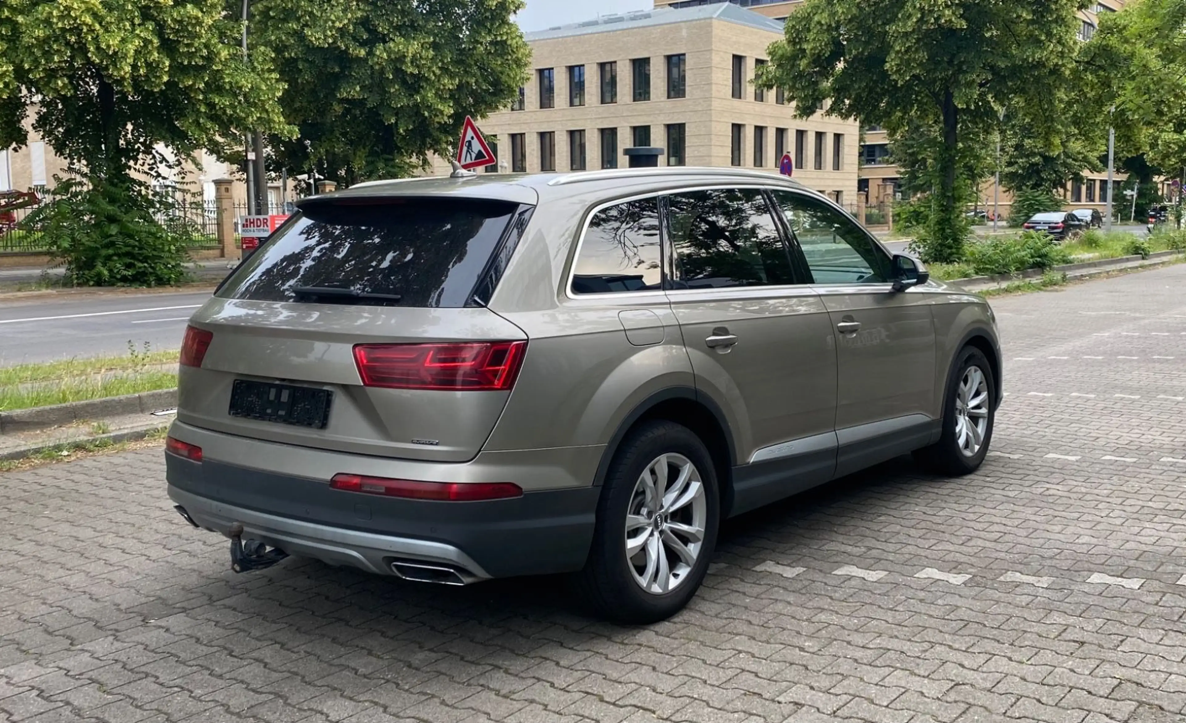 Audi Q7 3.0TDI 7Sitze VOLLAUSSTATTUNG — photo 5