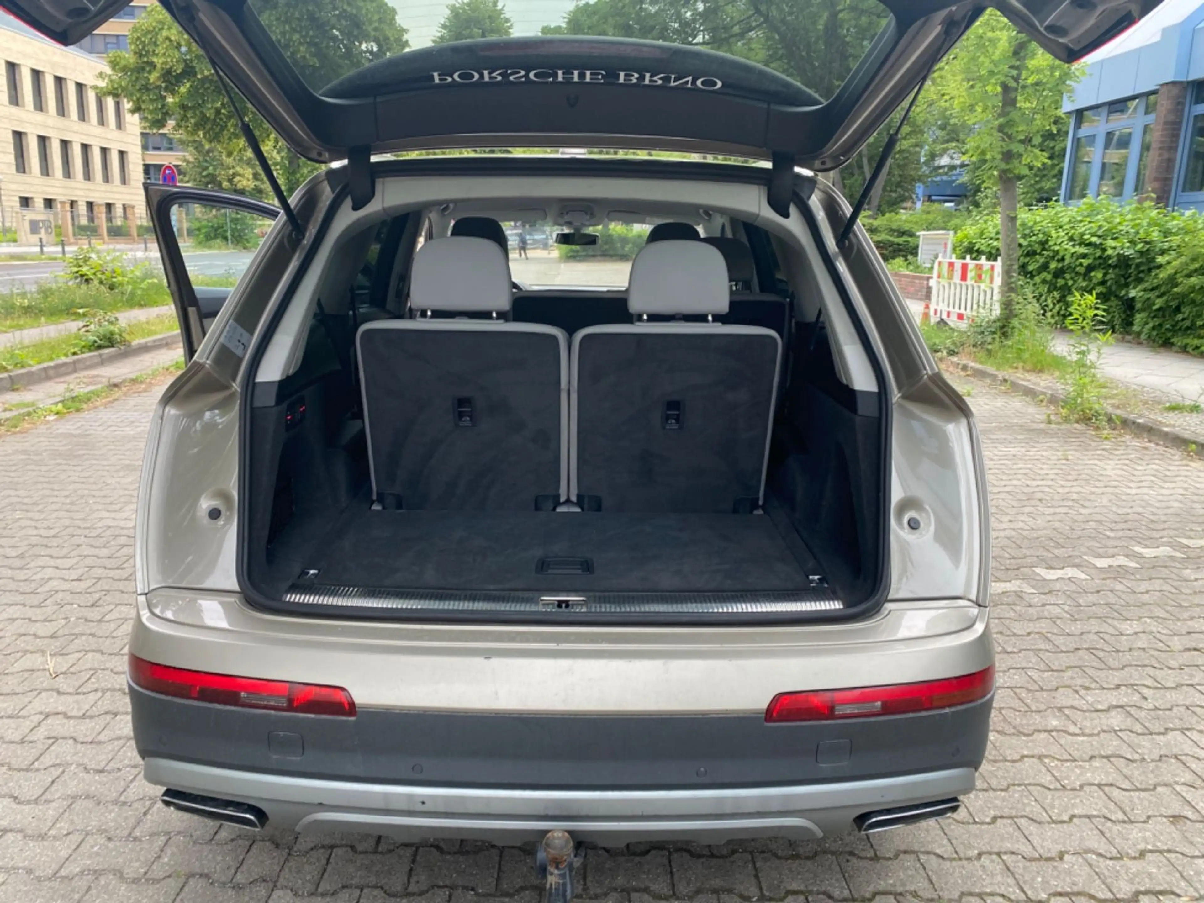 Audi Q7 3.0TDI 7Sitze VOLLAUSSTATTUNG — photo 10