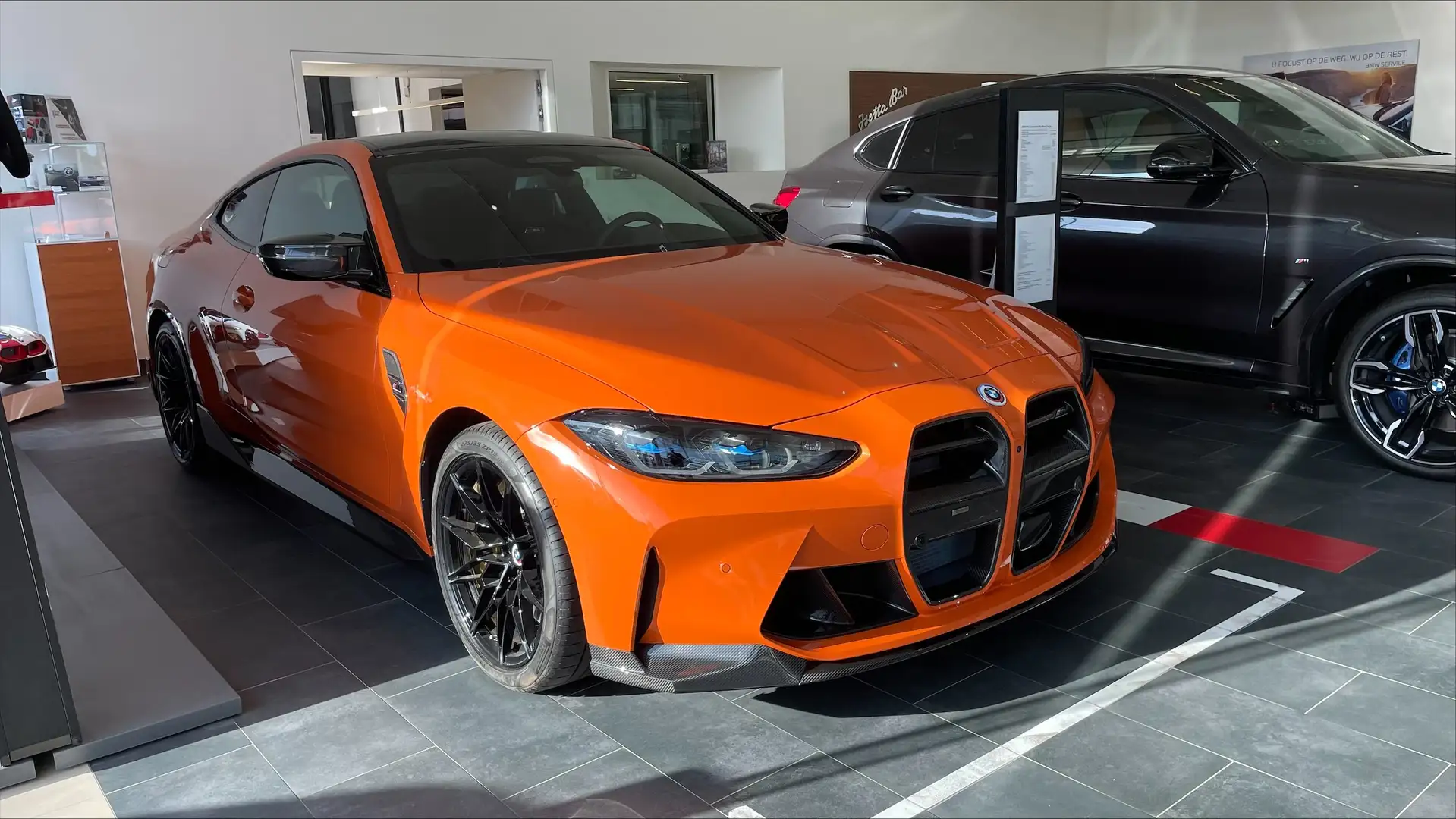 BMW M4 Competition xDrive Orange - 2