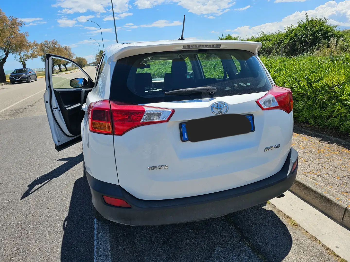 Toyota RAV 4 Business Bianco - 2