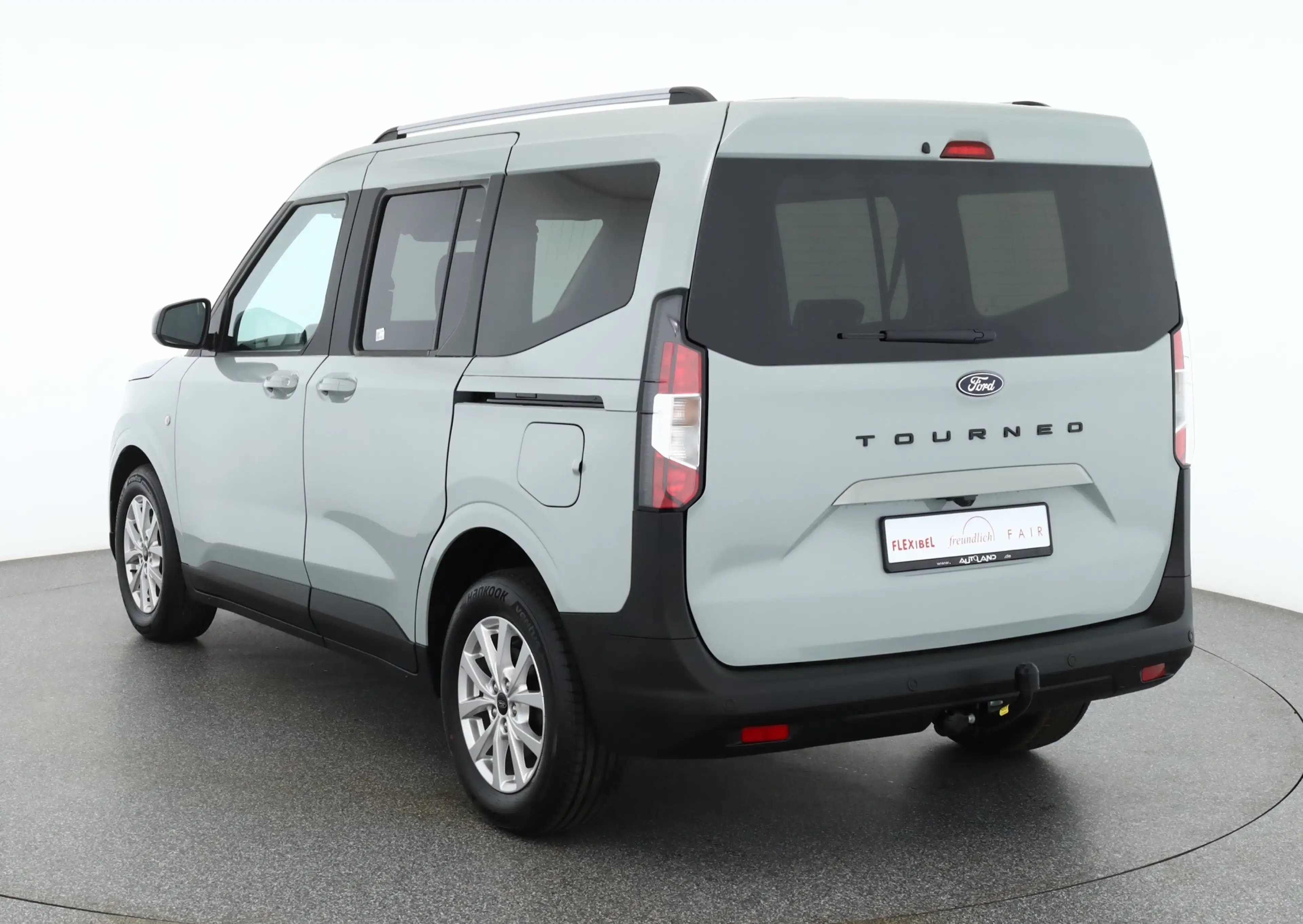 Ford Tourneo Courier Titanium 1.0 EB Aut. Kamera AHK — photo 3