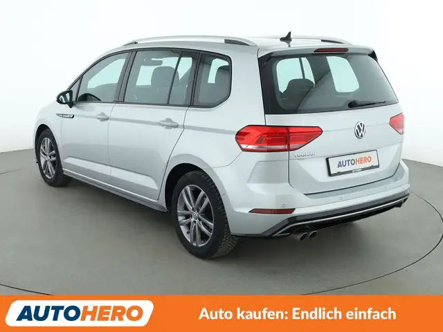 Volkswagen Touran view 4
