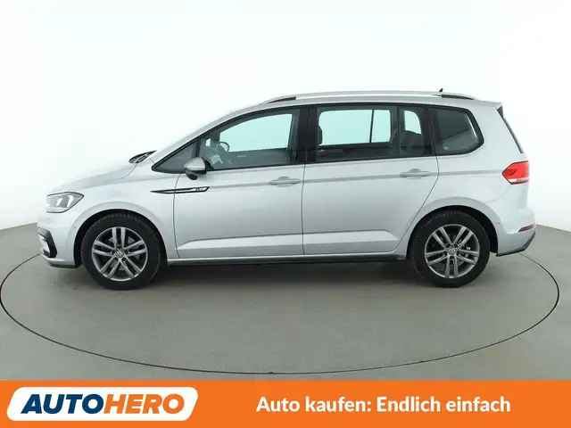 Volkswagen Touran view 3