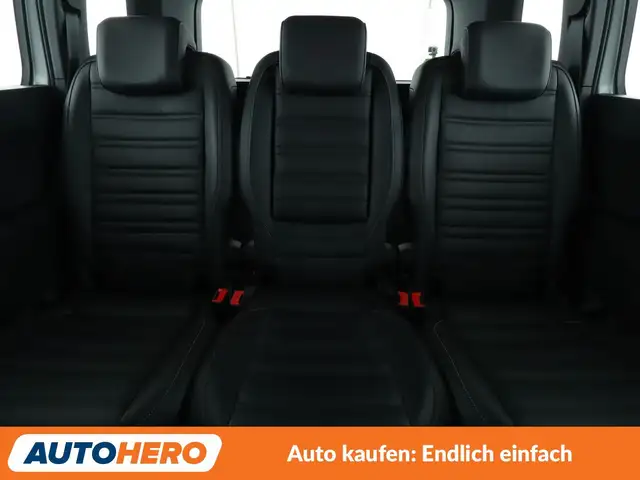 Volkswagen Touran view 15
