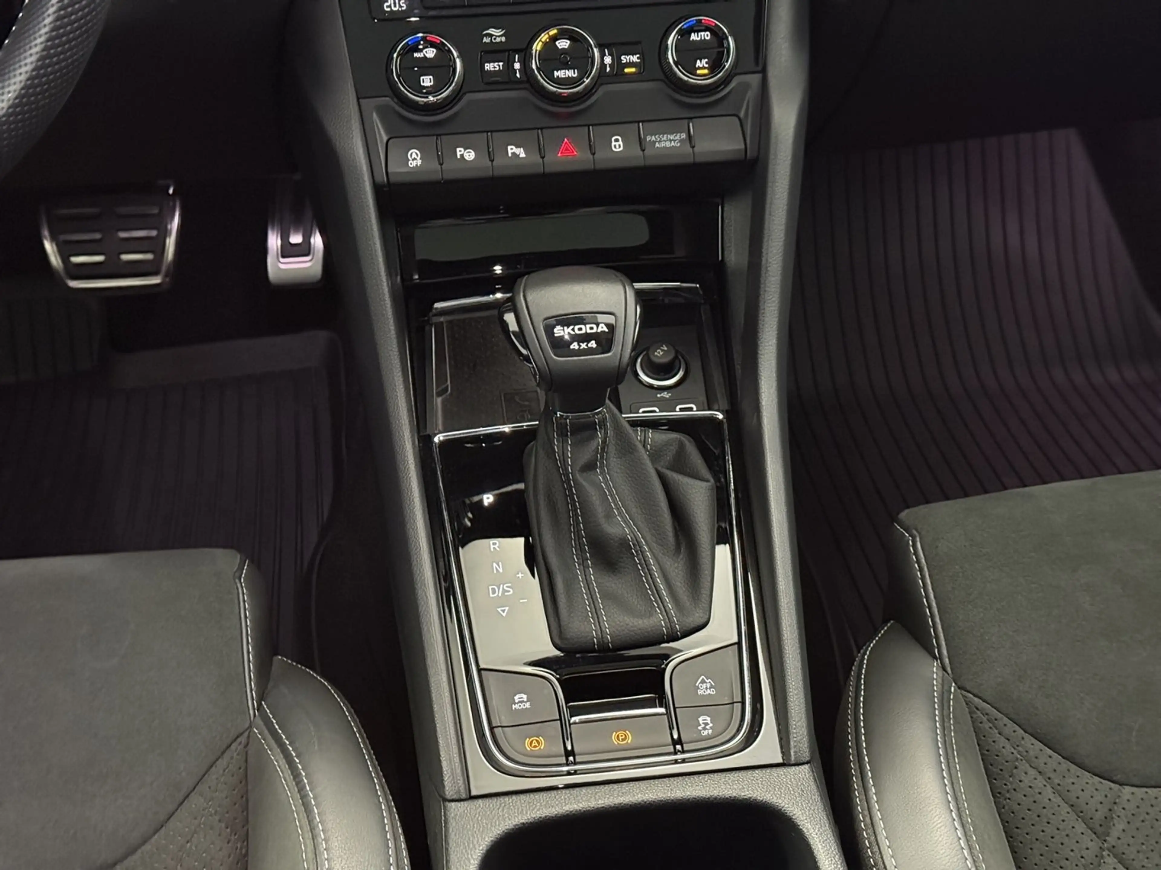 Skoda Kodiaq 4x4 Sportline TDI DSG — photo 12