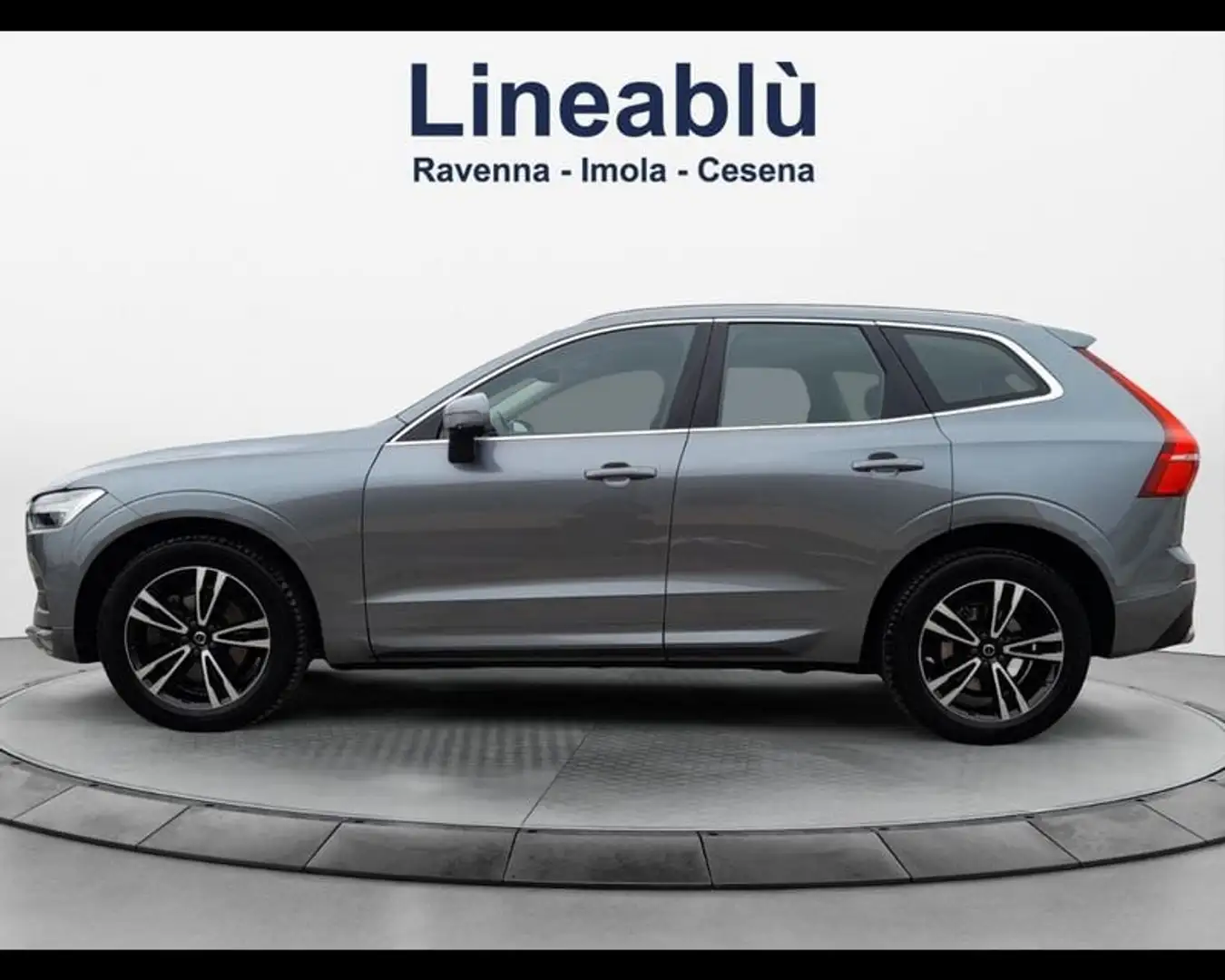 Volvo XC60 (2017--->) B4 (d) Geartronic Momentum Grigio - 2