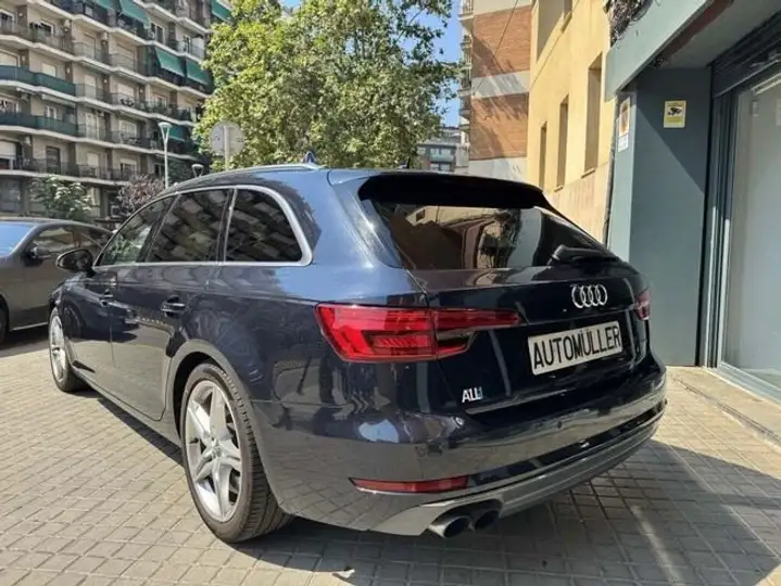 Audi A4 2016, foto 8