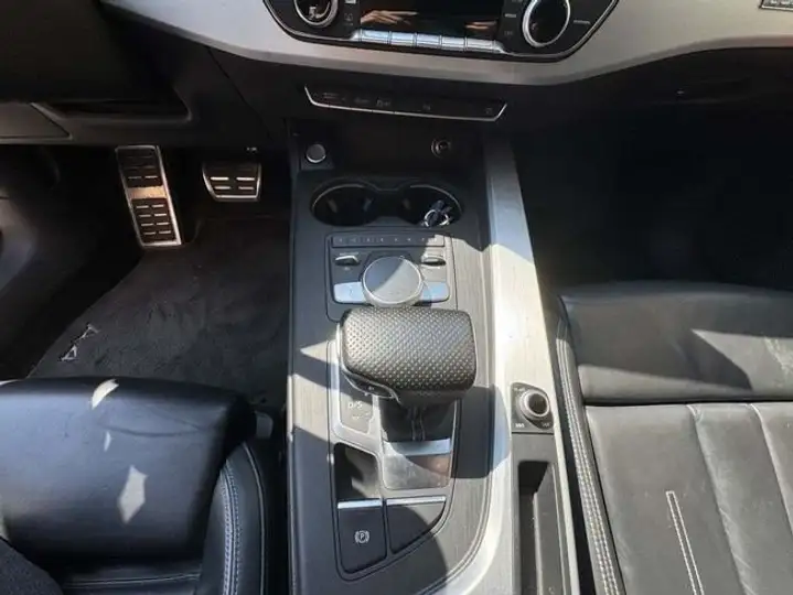 Audi A4 2016, foto 15