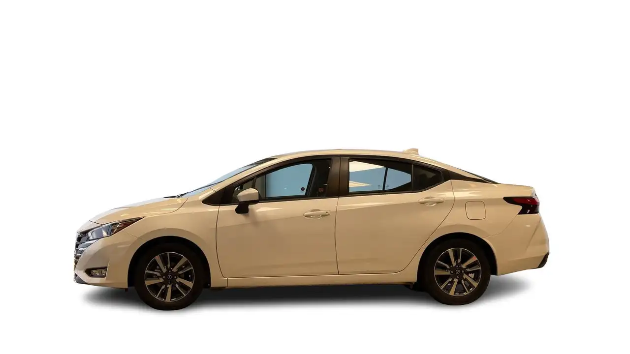 Nissan Versa снимка Nissan Versa