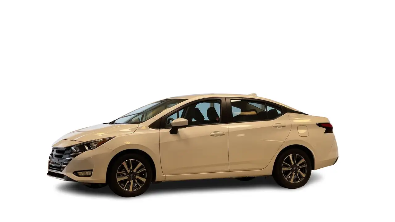 Nissan Versa снимка Nissan Versa