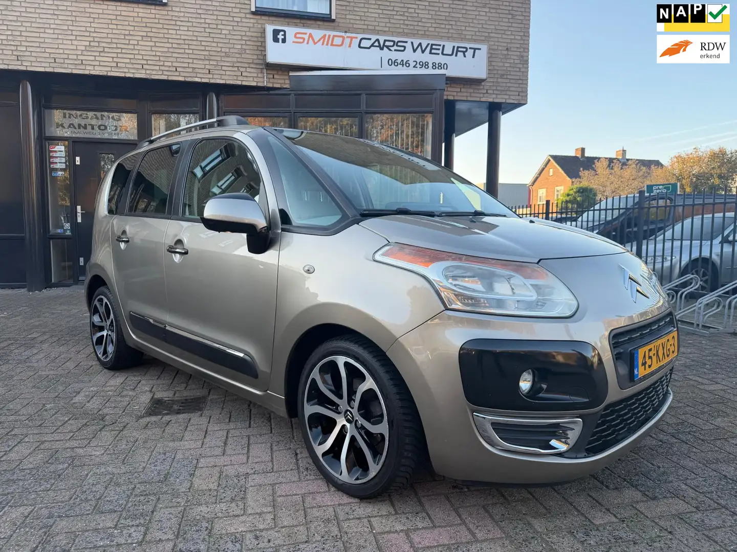 Citroen C3 Picasso 1.4 VTi Exclusive Beige - 1