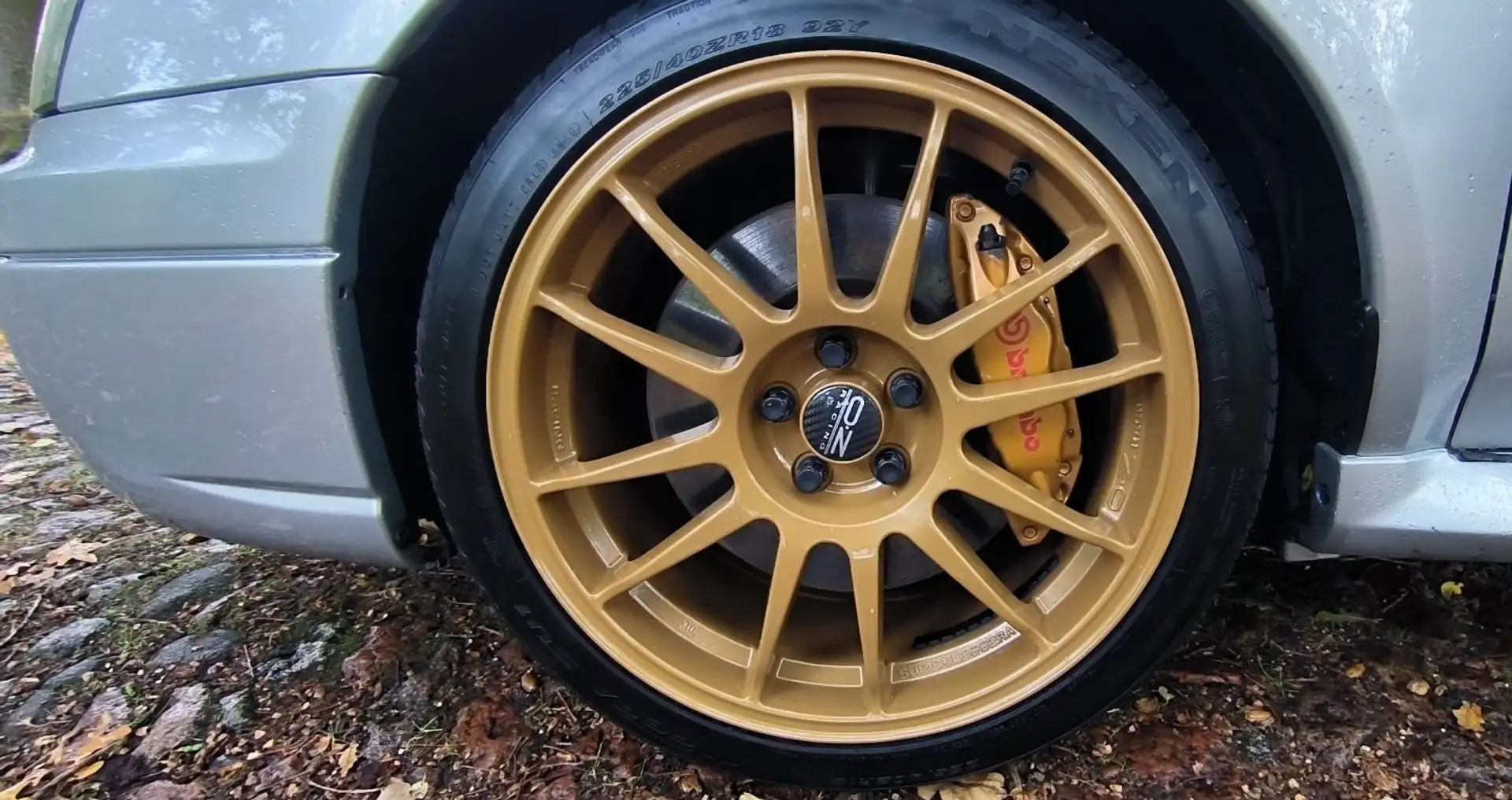 Subaru Impreza Impreza Stufenheck 2.0 WRX Silber - 2