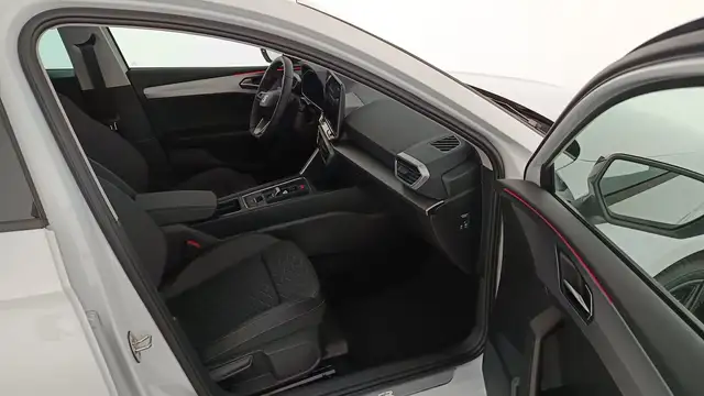Seat Leon view 11