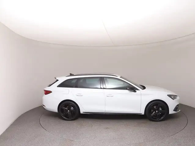 Seat Leon view 7