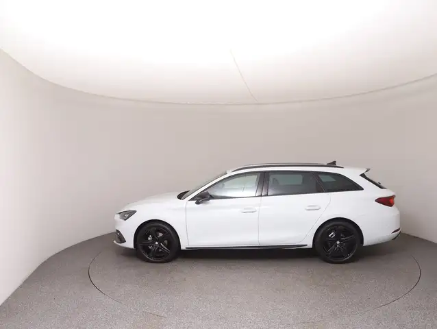 Seat Leon view 8