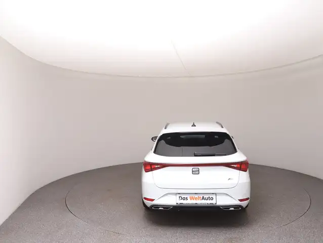Seat Leon view 5