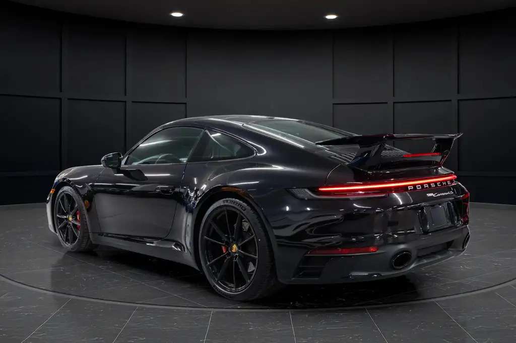 2024 Porsche 911 Carrera 4S — снимка 1