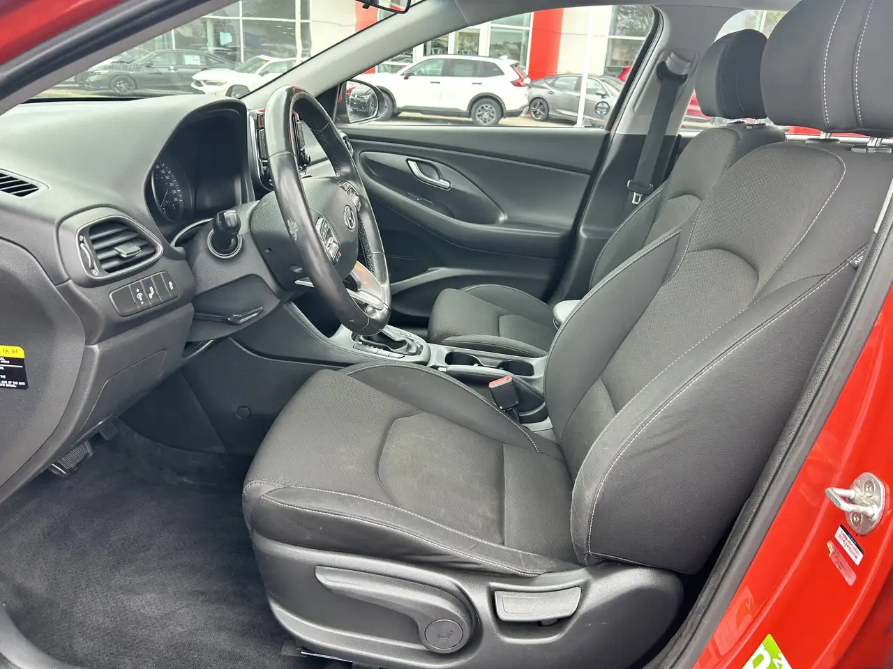 Hyundai ELANTRA снимка Hyundai ELANTRA
