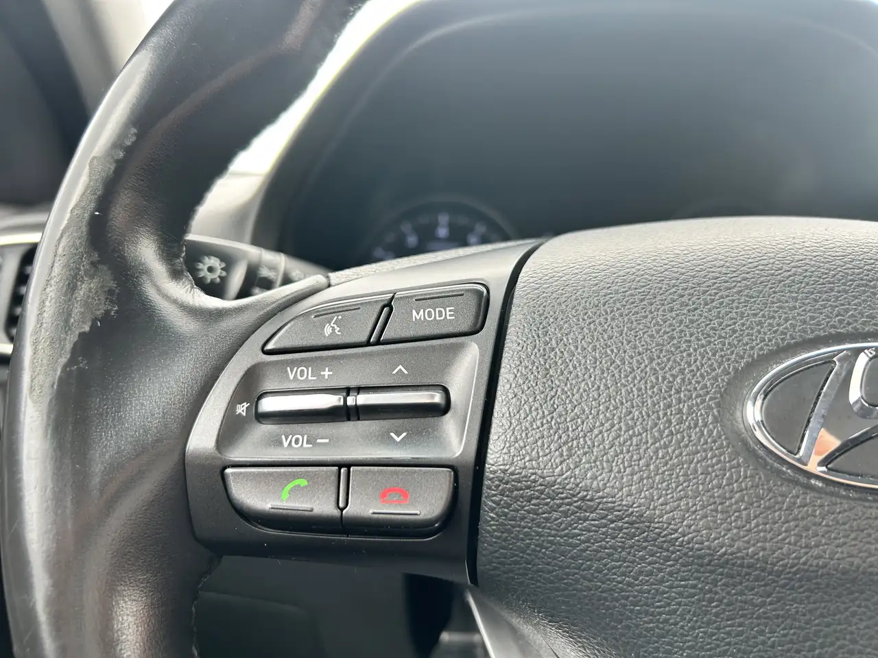 Hyundai ELANTRA снимка Hyundai ELANTRA