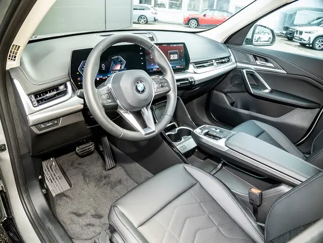 BMW X1 view 3