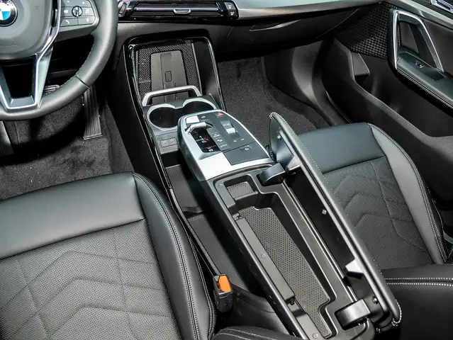BMW X1 view 8