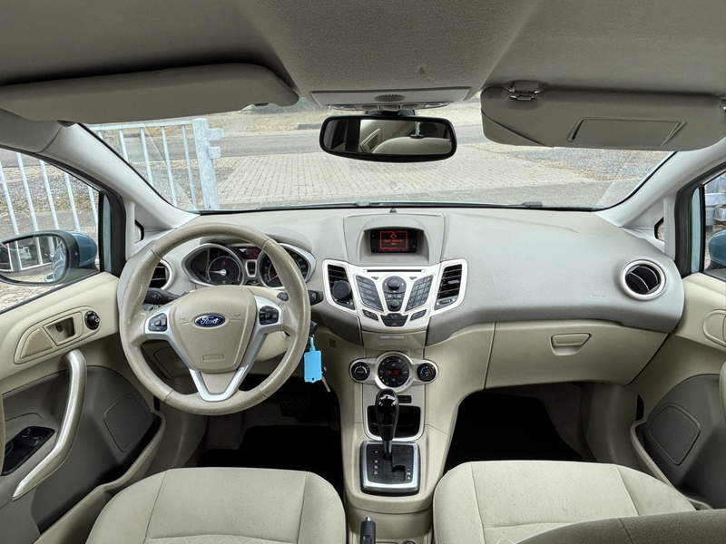 Ford Fiesta 1.4 Automaat Ghia airco PDC — photo 5