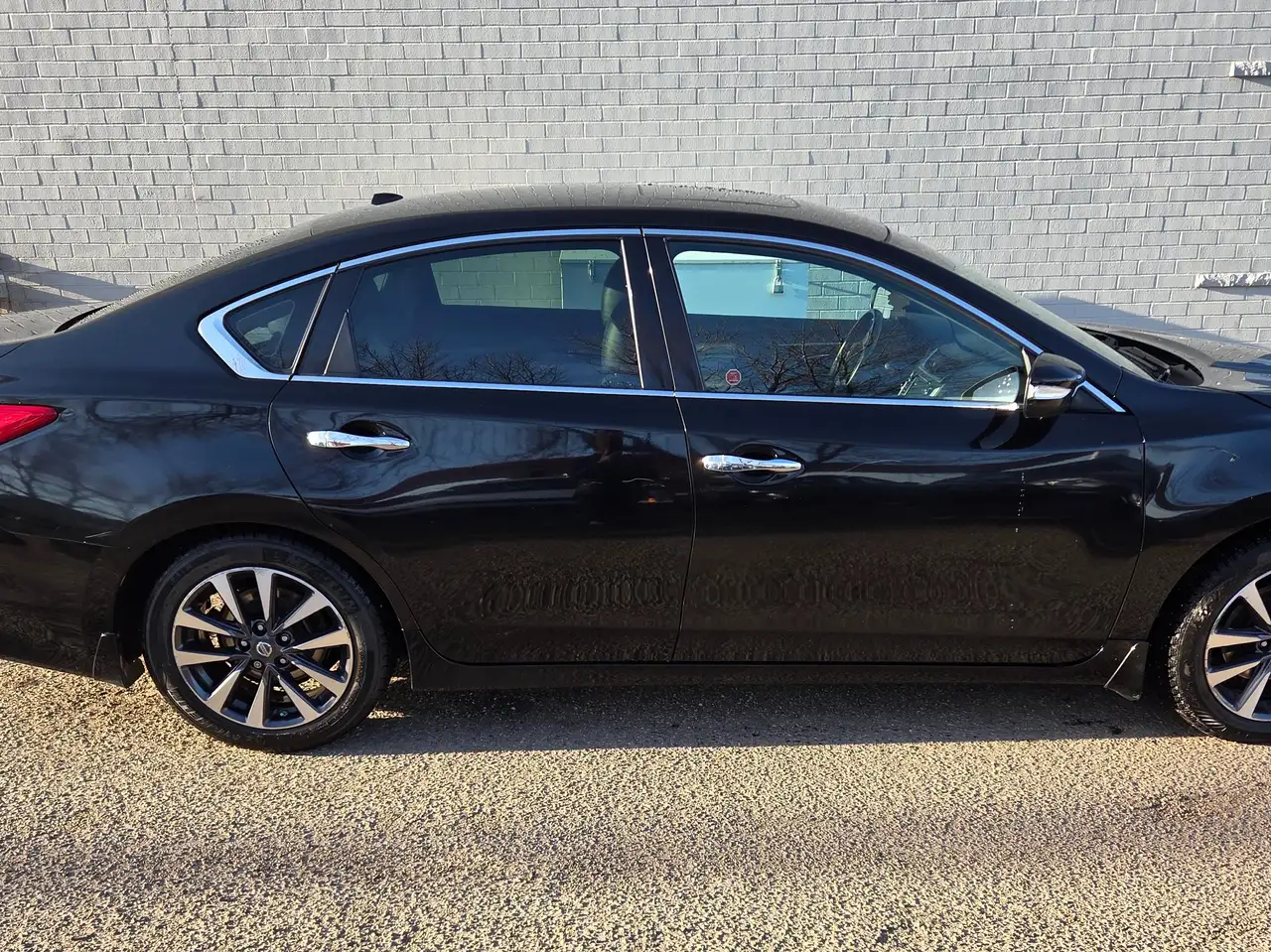 Nissan Altima снимка Nissan Altima