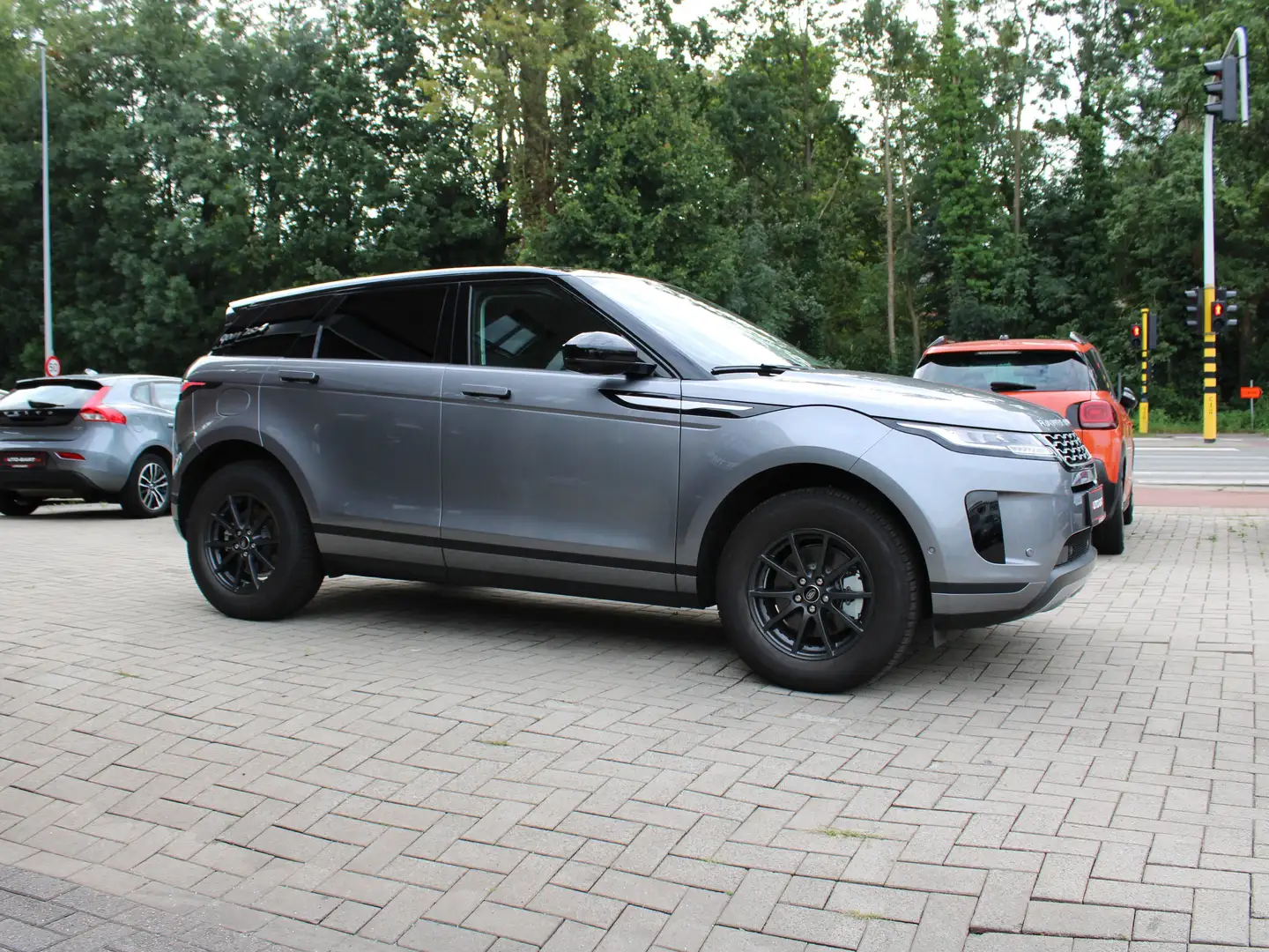 Land Rover Range Rover Evoque 2.0 Turbo MHEV 4WD P200 R-Dynamic S Argent - 2