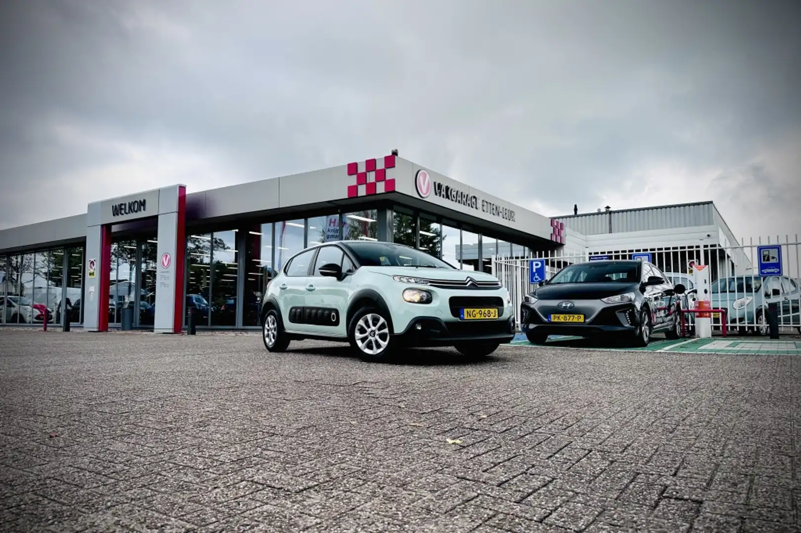 Citroen C3 1.2 110PK | PARKEERSENSOREN | CLIMA | CARPLAY Groen - 2