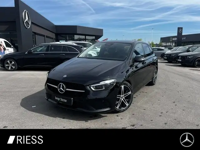 Mercedes-Benz B 250 4MATIC Progressive Night Burmester 360 18"