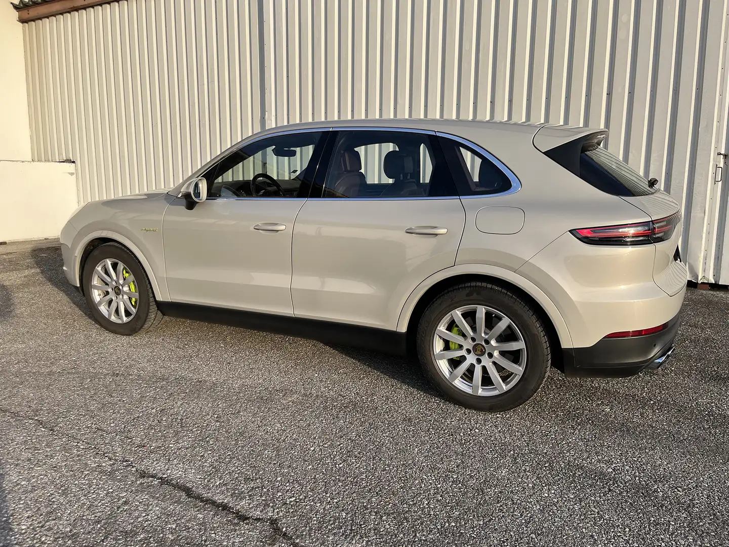 Porsche Cayenne Cayenne II | 3.0L E-Hybrid Beige - 2