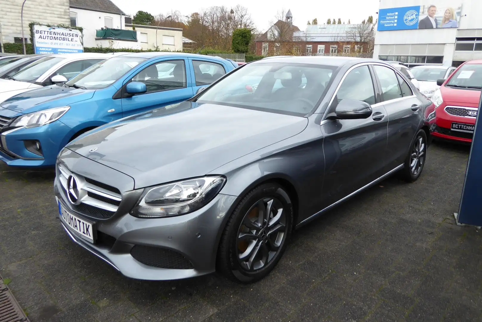 Mercedes-Benz C 180 Automatik R-Kamera Navi Grau - 1