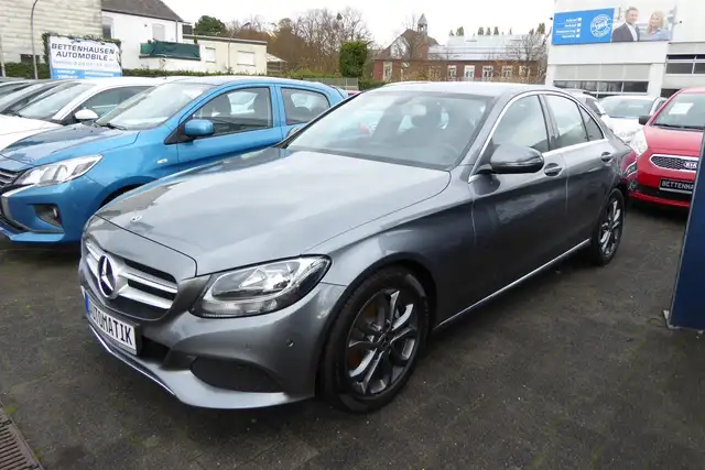 Mercedes-Benz C 180 Automatik R-Kamera Navi