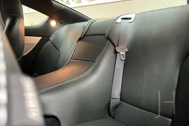 Aston Martin DBS Carbon Black Edition Ansicht 29