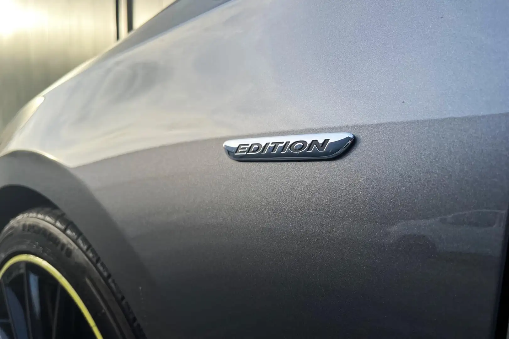 Mercedes-Benz A 250 Edition 1 AMG PANO BURMESTER 360 CAMERA Grau - 2