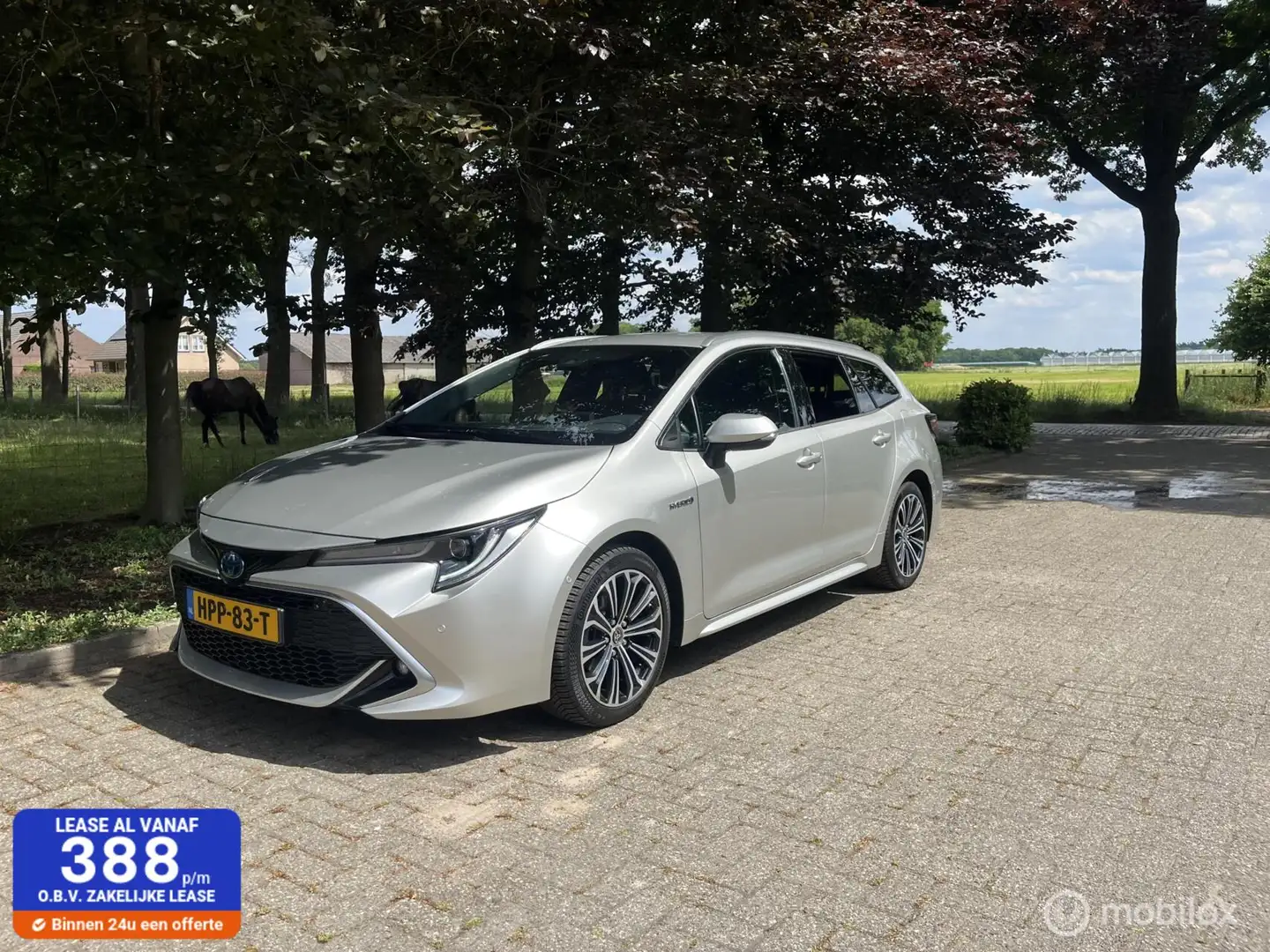 Toyota Corolla Touring Sports 1.8 Hybrid Executive all in Szary - 1
