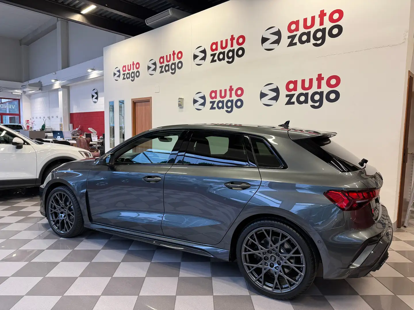 Audi RS3 RS3 Sportback Quattro - Pacchetto Carbonio Gris - 2