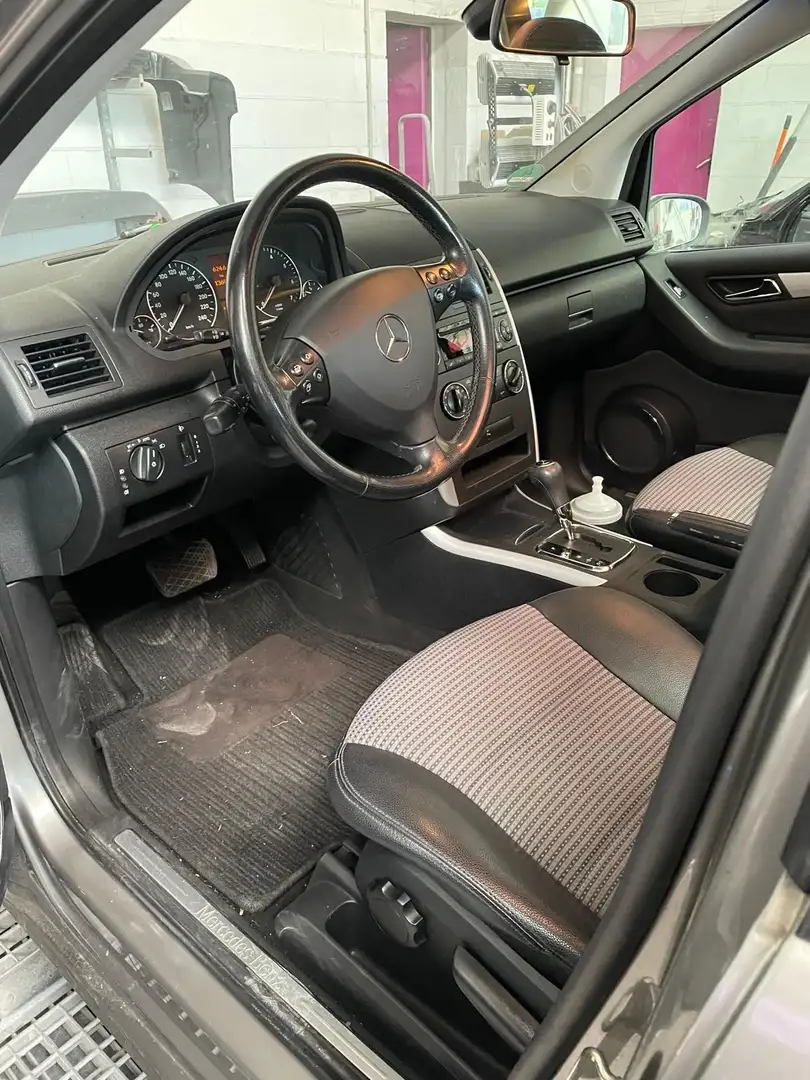 Mercedes-Benz A 200 A 200 (169.033) Gris - 2