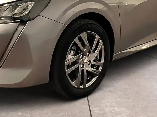 Peugeot 208 view 15