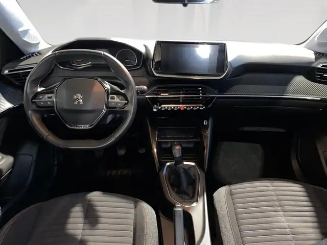 Peugeot 208 view 6