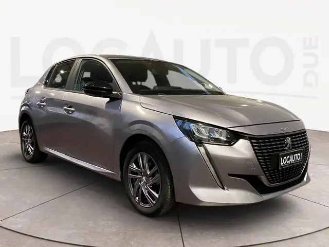Peugeot 208 view 3