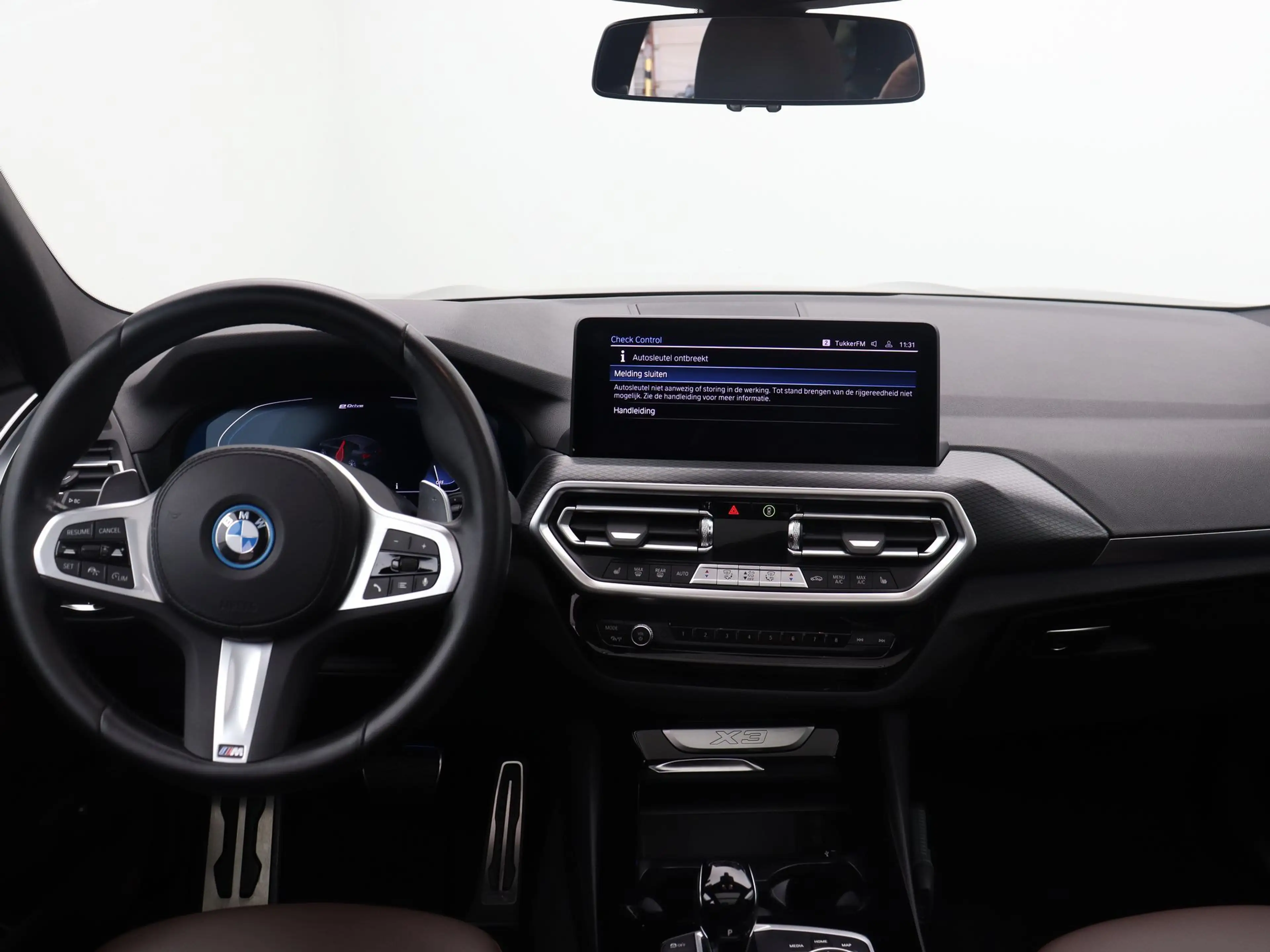 BMW X3 xDrive30e High Executive M Sport — photo 13
