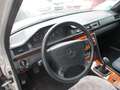 Mercedes-Benz E 200 Oldtimer - thumbnail 9