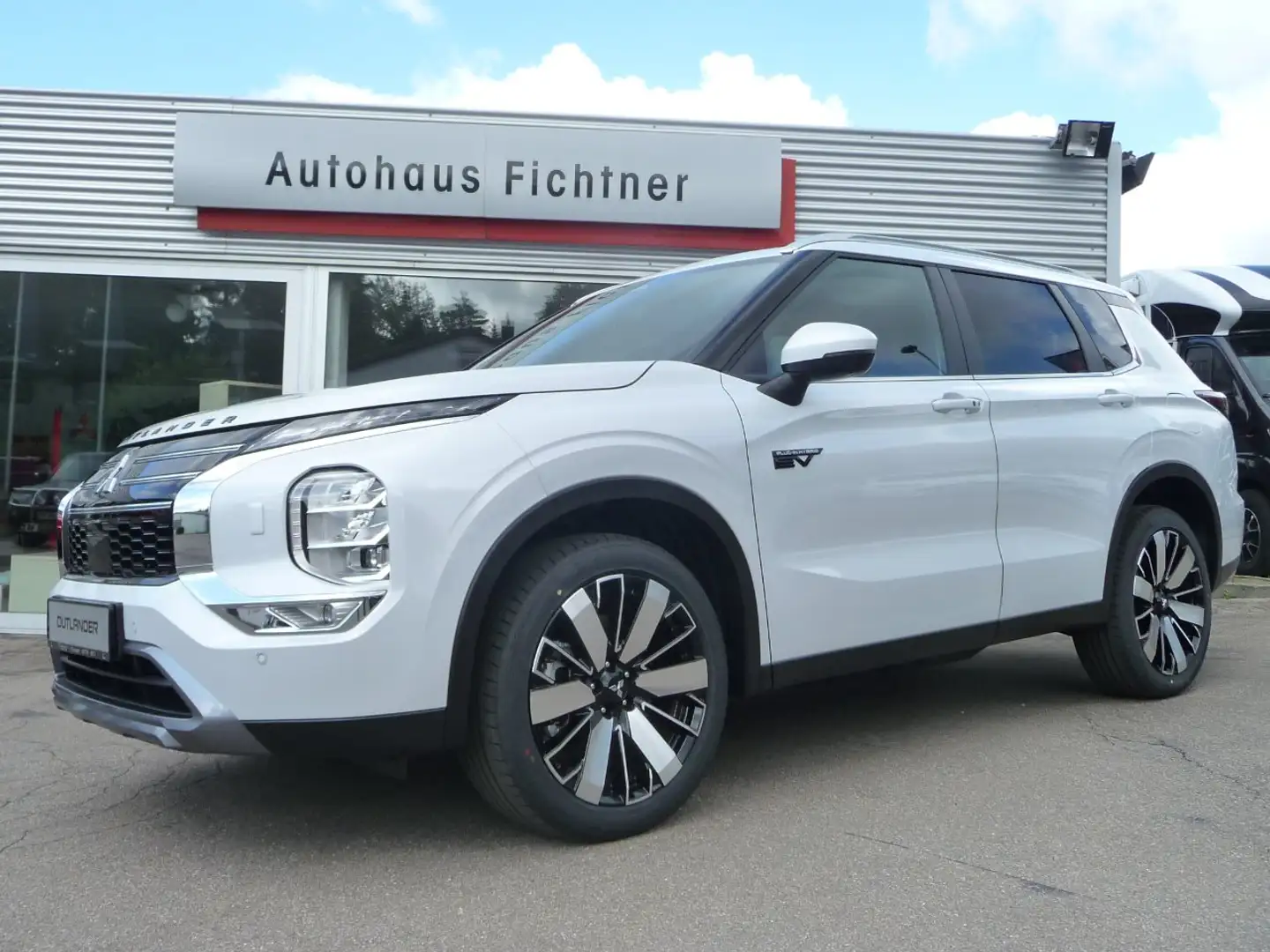 Mitsubishi Outlander 2.4L PHEV Intro Edition Blanc - 1